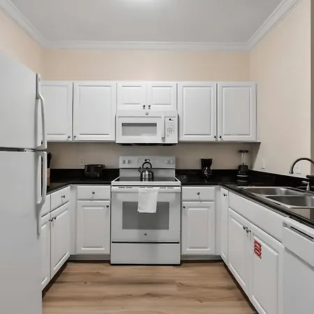 Charming 4-Bedroom Villa Near Disney W/ Clubhouse